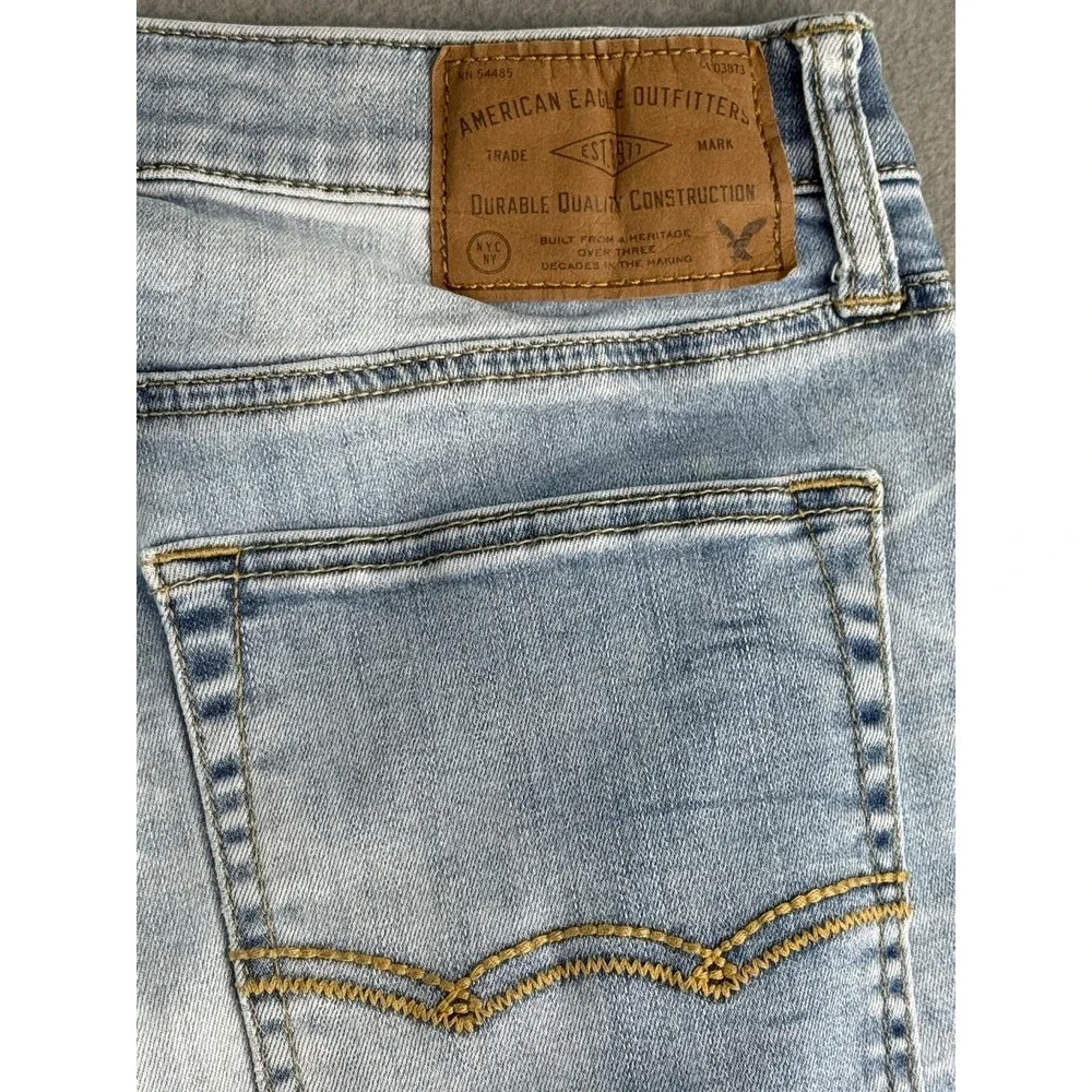 American Eagle Original Boot Jeans Mens 31x32 Light Blue Bootcut Active Flex
